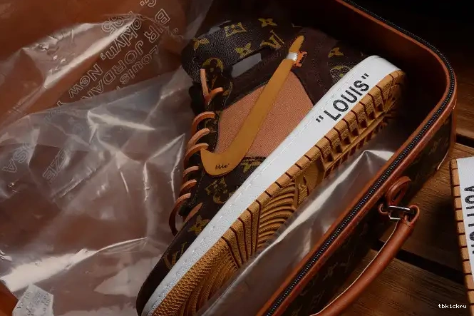 Rep TBK x AQ0818-158 1 Jordan Off-Louis OW Air AJ1 0605
